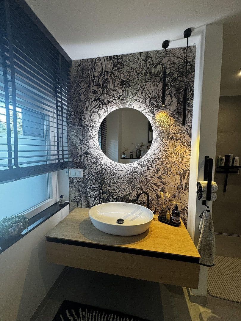 Prodej domu 214 m², pozemek 590 m², Gelsenkirchen, Severní Porýní-Vestfálsko Prodej domu 214 m², pozemek 590 m², Gelsenkirchen, Severní Porýní-Vestfálsko