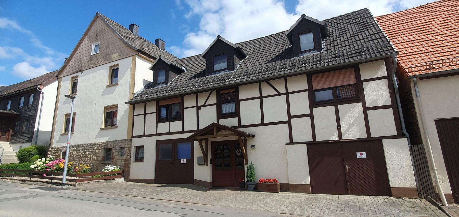 Prodej domu 290 m², pozemek 729 m², Waldeck, Hessen Prodej domu 290 m², pozemek 729 m², Waldeck, Hessen