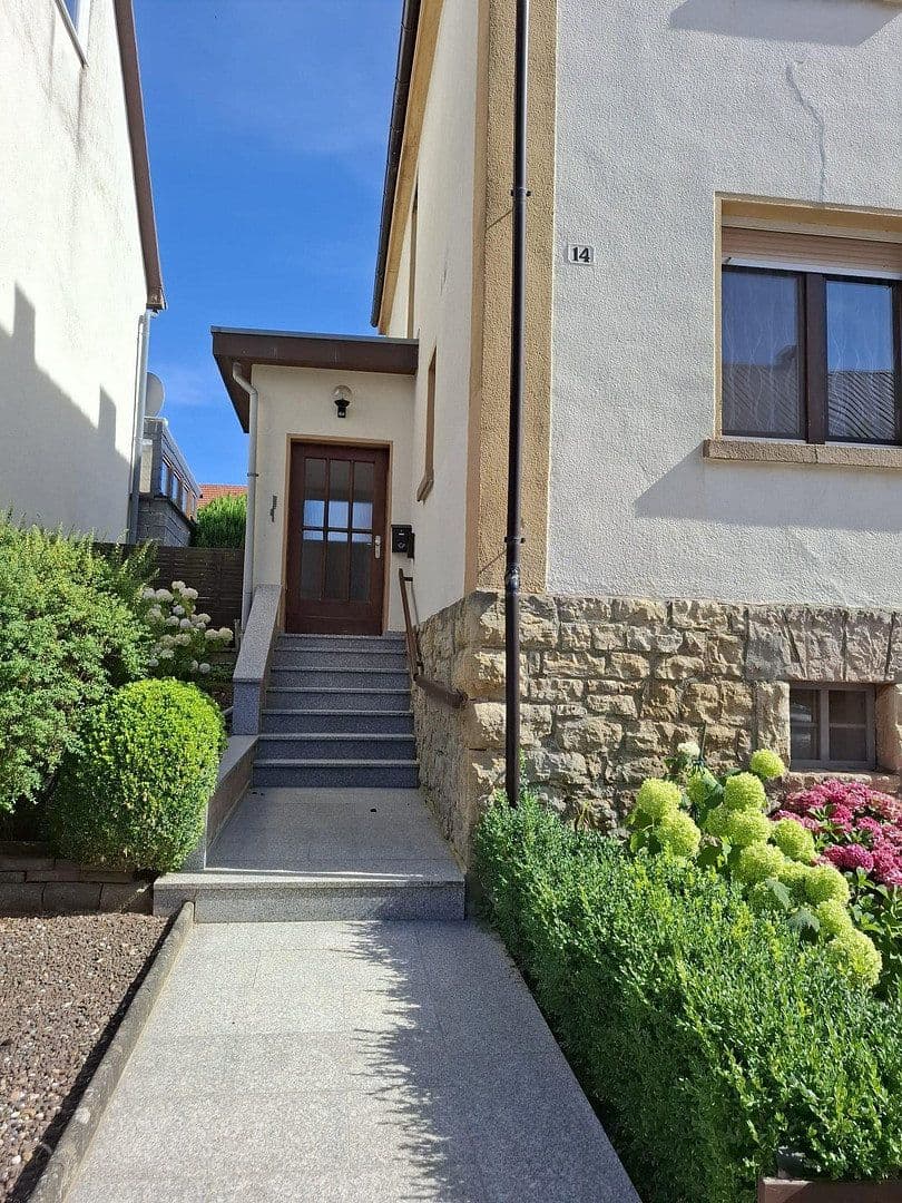 Prodej domu 290 m², pozemek 729 m², Waldeck, Hessen Prodej domu 290 m², pozemek 729 m², Waldeck, Hessen
