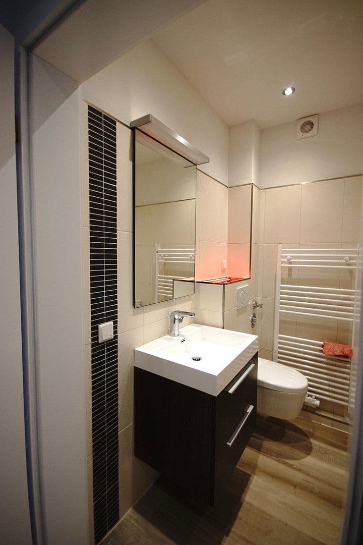 Pronájem bytu 2+1 62 m², Kaiserstraße 21, Mönchengladbach, Severní Porýní-Vestfálsko Pronájem bytu 2+1 62 m², Kaiserstraße 21, Mönchengladbach, Severní Porýní-Vestfálsko