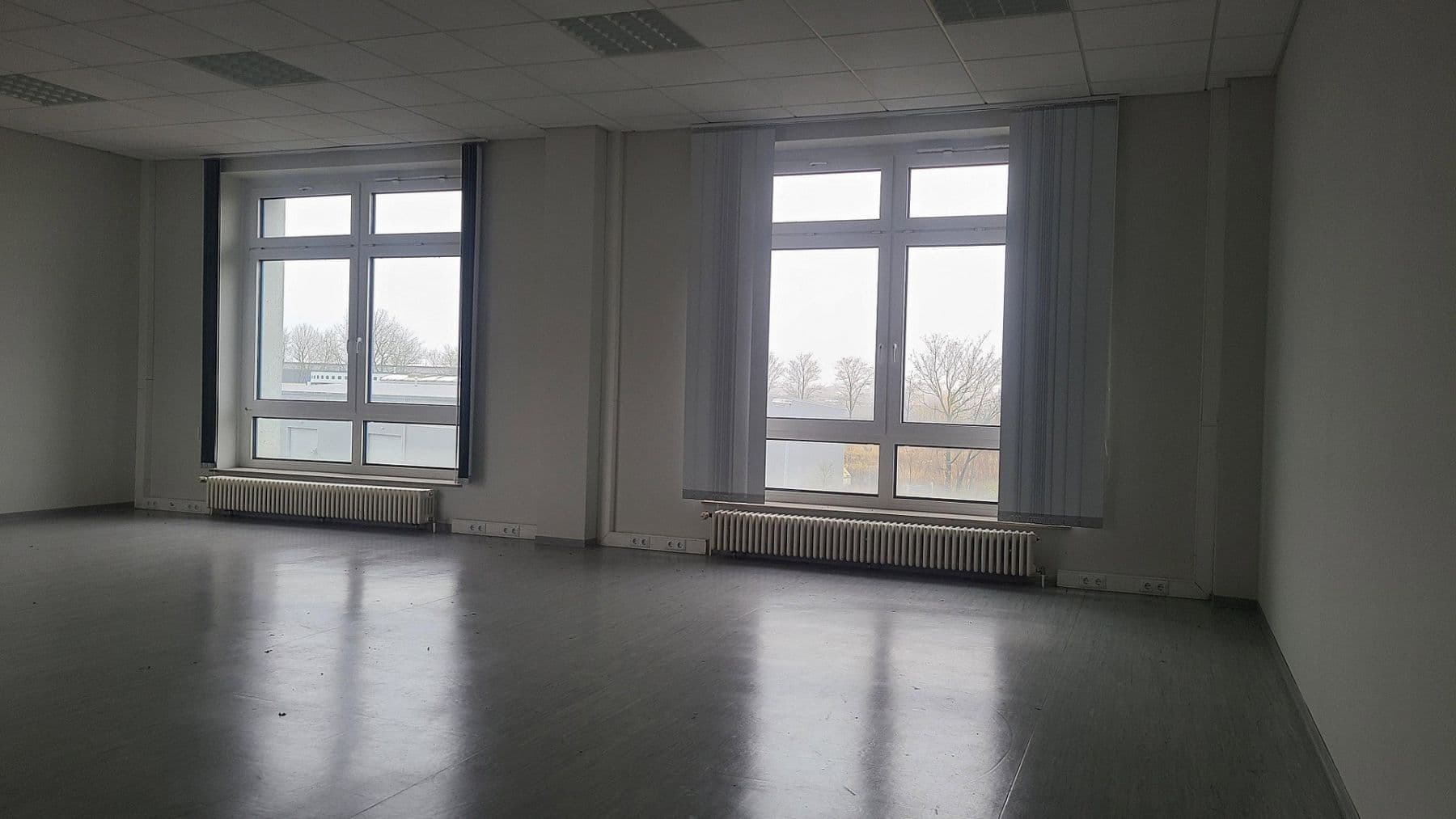 Pronájem kanceláře 414 m², Am Hasensprung 7, Mühlenbecker Land, Braniborsko Pronájem kanceláře 414 m², Am Hasensprung 7, Mühlenbecker Land, Braniborsko