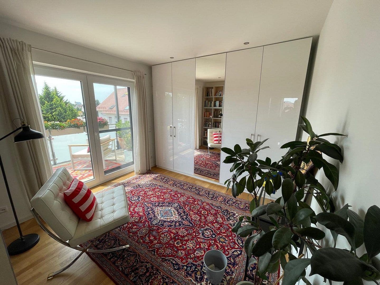 Prodej bytu 4+1 125 m², Weinbergstraße 7, Tegernheim, Bavorsko Prodej bytu 4+1 125 m², Weinbergstraße 7, Tegernheim, Bavorsko