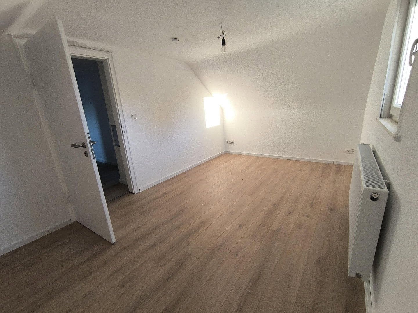 Pronájem bytu 3+1 65 m², Göppingen, Bádensko-Württembersko Pronájem bytu 3+1 65 m², Göppingen, Bádensko-Württembersko