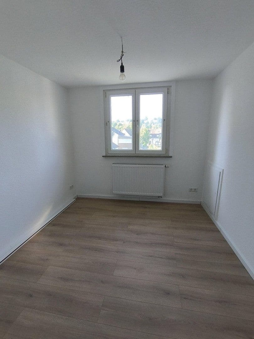 Pronájem bytu 3+1 65 m², Göppingen, Bádensko-Württembersko Pronájem bytu 3+1 65 m², Göppingen, Bádensko-Württembersko