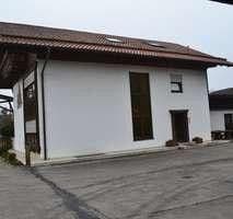Pronájem domu 235 m², pozemek 450 m², Grafinger Str. 40, Grafing, Bavorsko Pronájem domu 235 m², pozemek 450 m², Grafinger Str. 40, Grafing, Bavorsko
