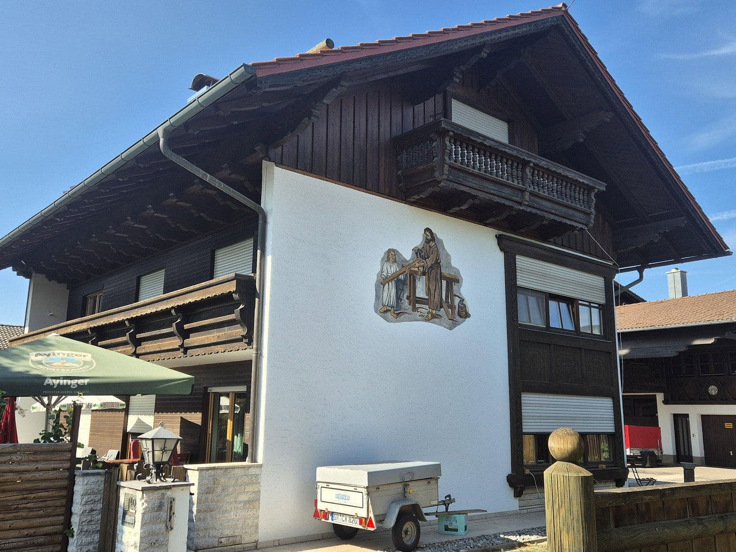 Pronájem domu 235 m², pozemek 450 m², Grafinger Str. 40, Grafing, Bavorsko Pronájem domu 235 m², pozemek 450 m², Grafinger Str. 40, Grafing, Bavorsko