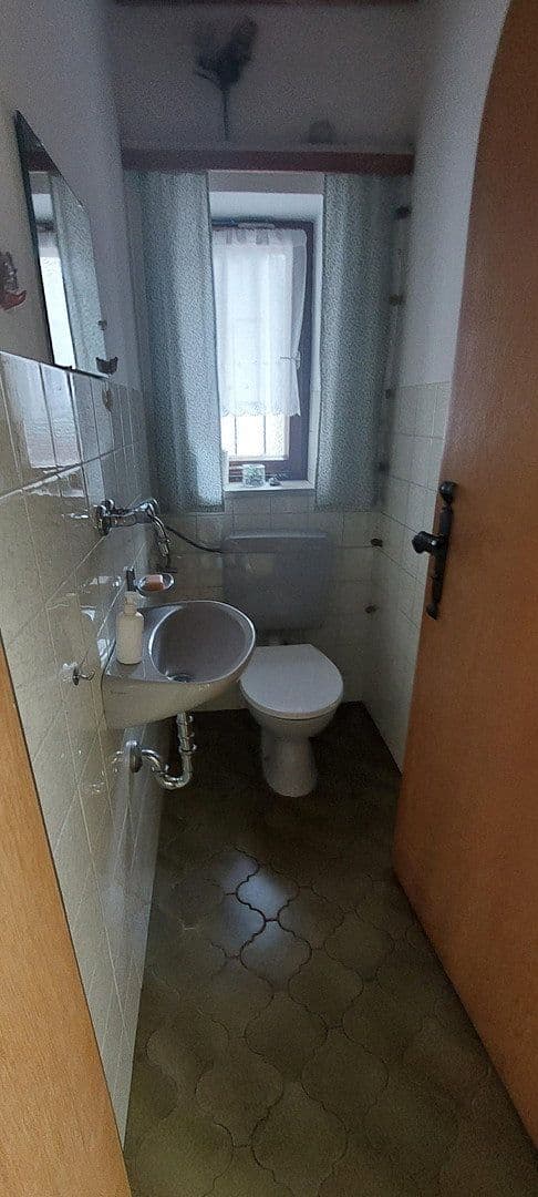 Pronájem domu 235 m², pozemek 450 m², Grafinger Str. 40, Grafing, Bavorsko Pronájem domu 235 m², pozemek 450 m², Grafinger Str. 40, Grafing, Bavorsko