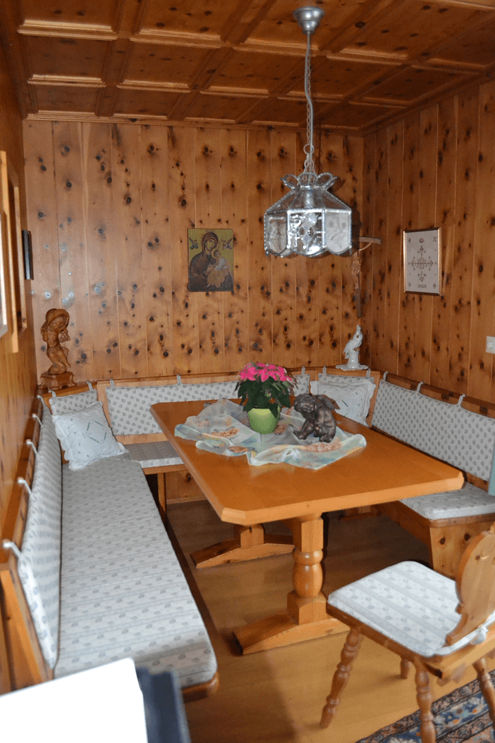 Pronájem domu 235 m², pozemek 450 m², Grafinger Str. 40, Grafing, Bavorsko Pronájem domu 235 m², pozemek 450 m², Grafinger Str. 40, Grafing, Bavorsko