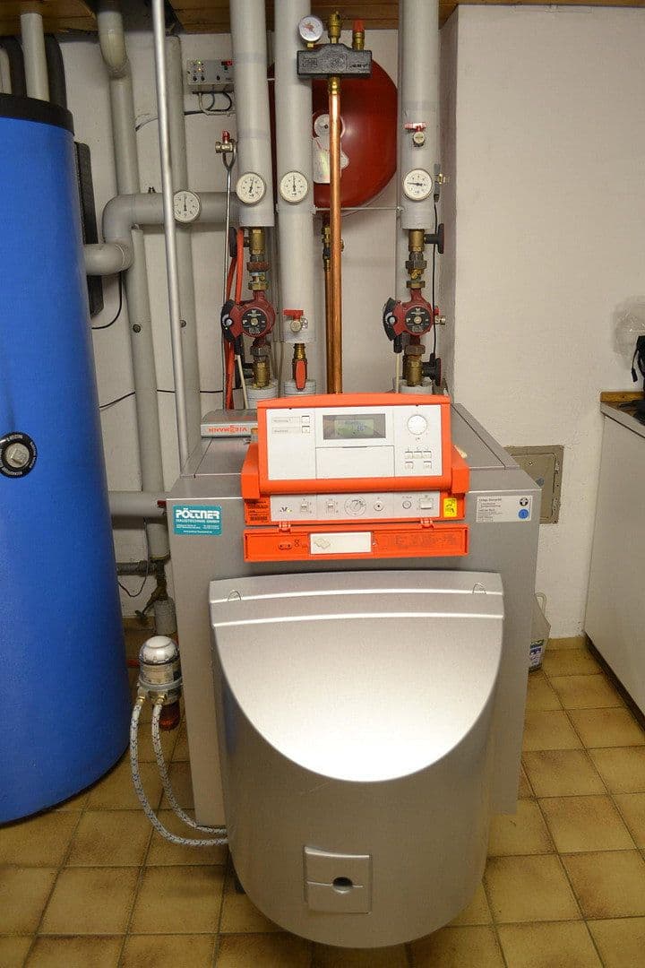 Pronájem domu 235 m², pozemek 450 m², Grafinger Str. 40, Grafing, Bavorsko Pronájem domu 235 m², pozemek 450 m², Grafinger Str. 40, Grafing, Bavorsko