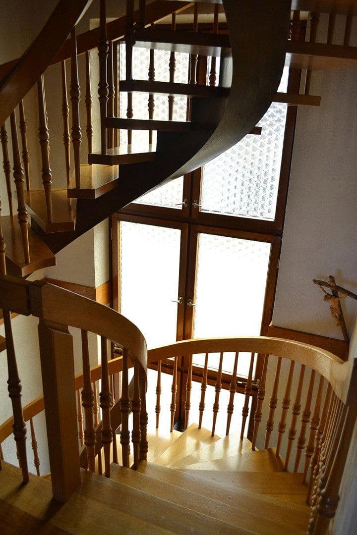 Pronájem domu 235 m², pozemek 450 m², Grafinger Str. 40, Grafing, Bavorsko Pronájem domu 235 m², pozemek 450 m², Grafinger Str. 40, Grafing, Bavorsko