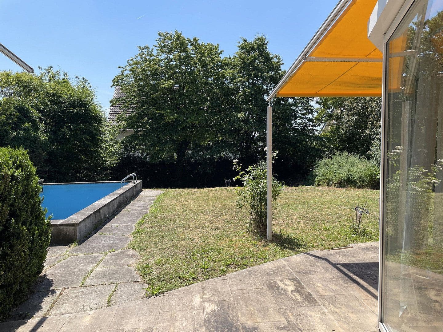 Prodej domu 410 m², pozemek 1.100 m², Korntal-Münchingen, Bádensko-Württembersko Prodej domu 410 m², pozemek 1.100 m², Korntal-Münchingen, Bádensko-Württembersko