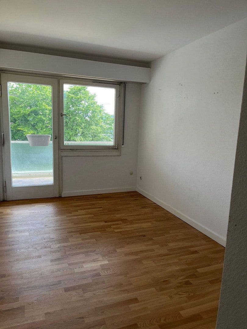 Prodej domu 410 m², pozemek 1.100 m², Korntal-Münchingen, Bádensko-Württembersko Prodej domu 410 m², pozemek 1.100 m², Korntal-Münchingen, Bádensko-Württembersko