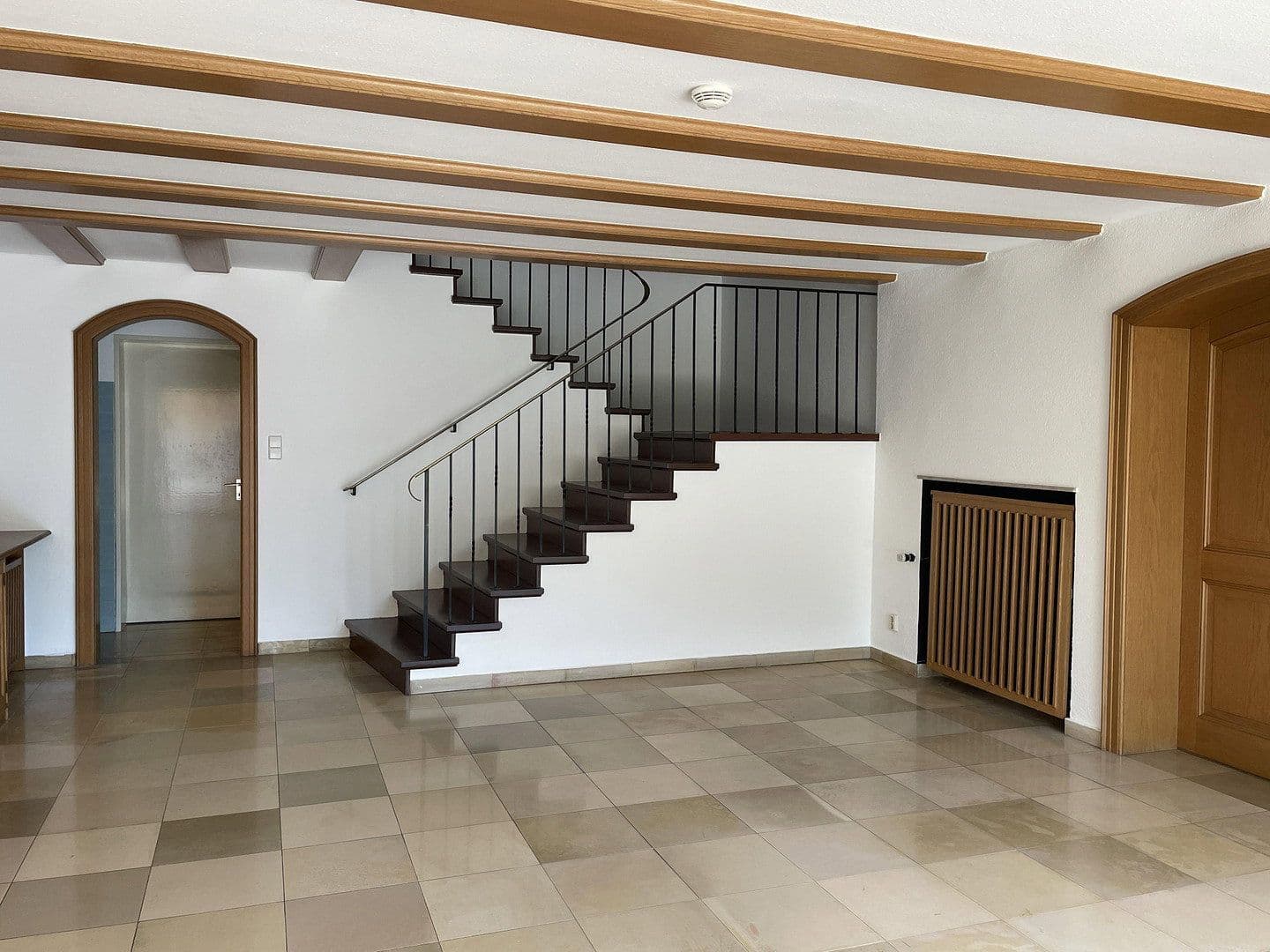 Prodej domu 410 m², pozemek 1.100 m², Korntal-Münchingen, Bádensko-Württembersko Prodej domu 410 m², pozemek 1.100 m², Korntal-Münchingen, Bádensko-Württembersko