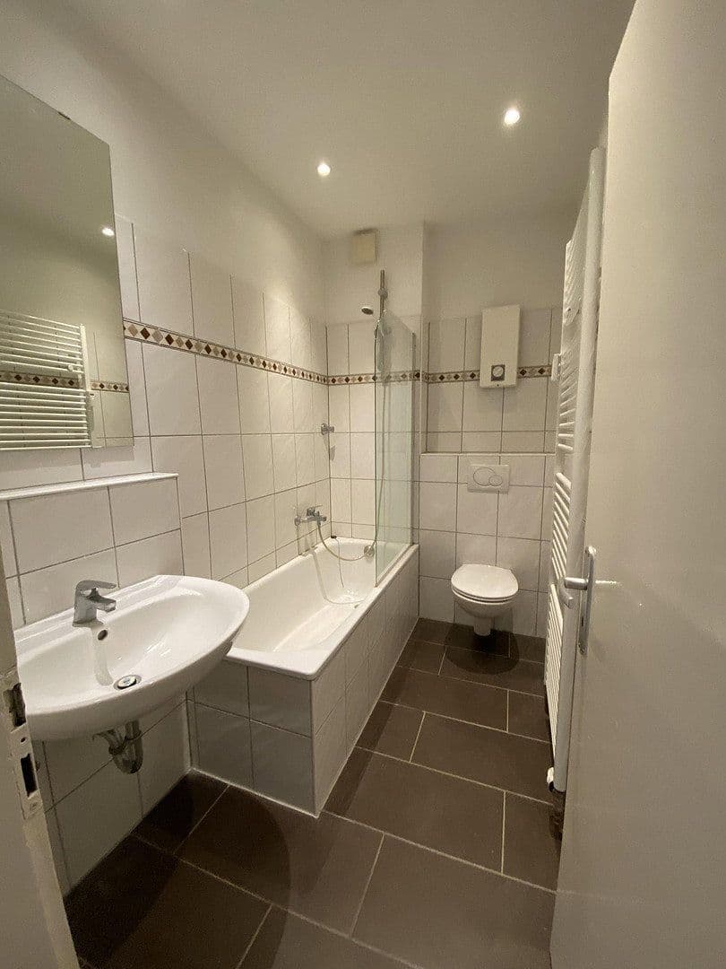 Pronájem bytu 4+1 108 m², Steinbrinkstraße 105, Oberhausen, Severní Porýní-Vestfálsko Pronájem bytu 4+1 108 m², Steinbrinkstraße 105, Oberhausen, Severní Porýní-Vestfálsko