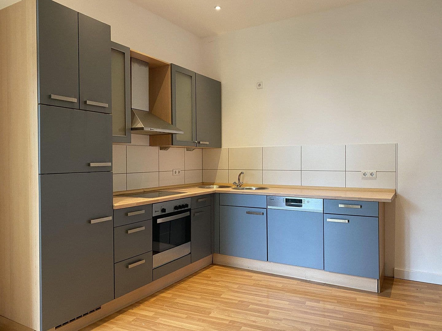 Pronájem bytu 4+1 108 m², Steinbrinkstraße 105, Oberhausen, Severní Porýní-Vestfálsko Pronájem bytu 4+1 108 m², Steinbrinkstraße 105, Oberhausen, Severní Porýní-Vestfálsko