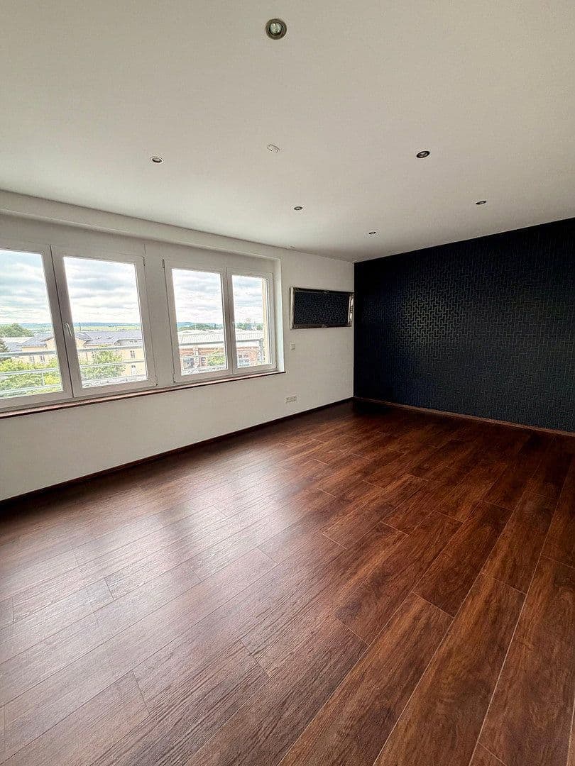 Prodej bytu 4+1 196 m², Limburg an der Lahn, Hessen Prodej bytu 4+1 196 m², Limburg an der Lahn, Hessen