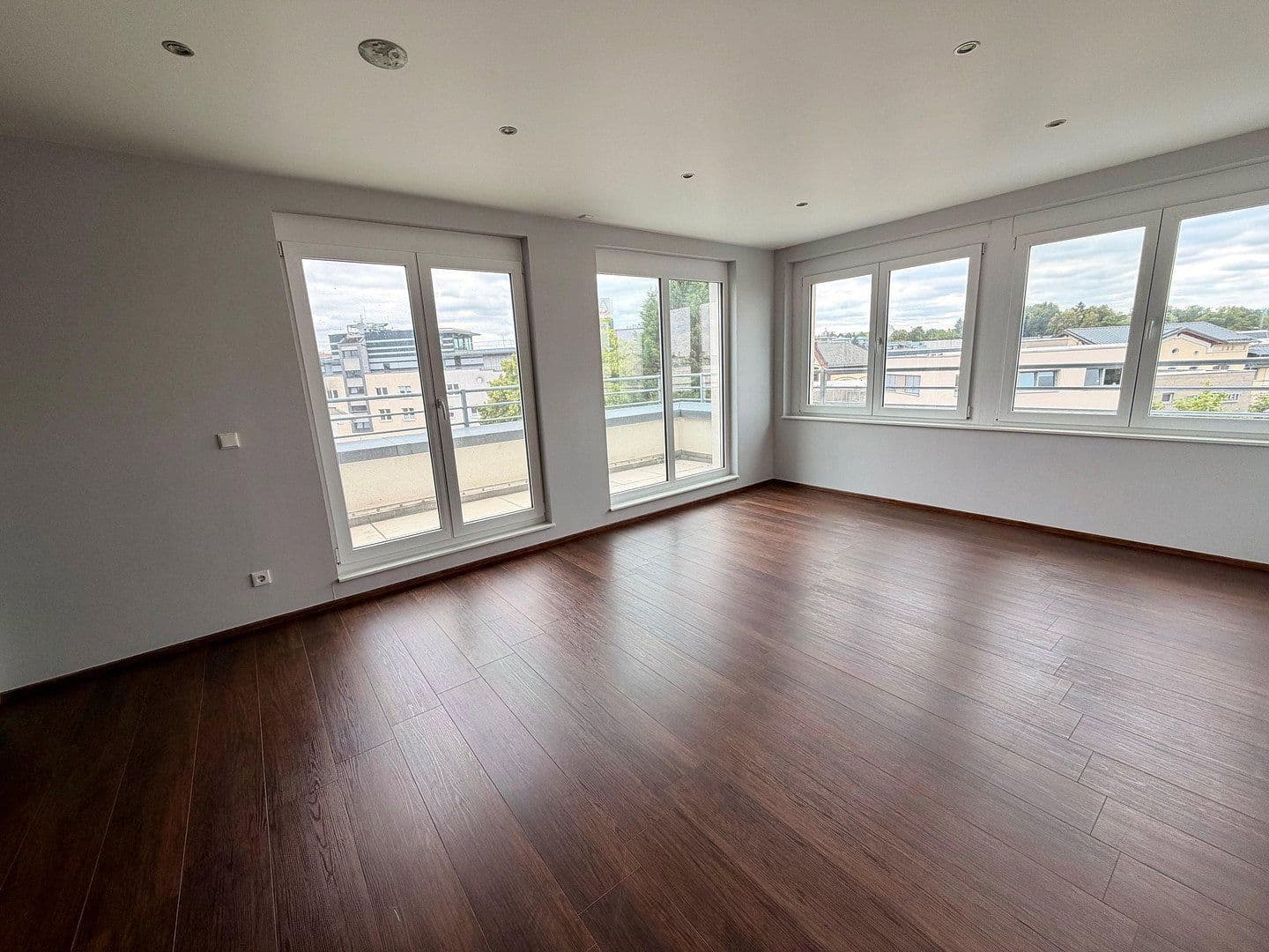 Prodej bytu 4+1 196 m², Limburg an der Lahn, Hessen Prodej bytu 4+1 196 m², Limburg an der Lahn, Hessen