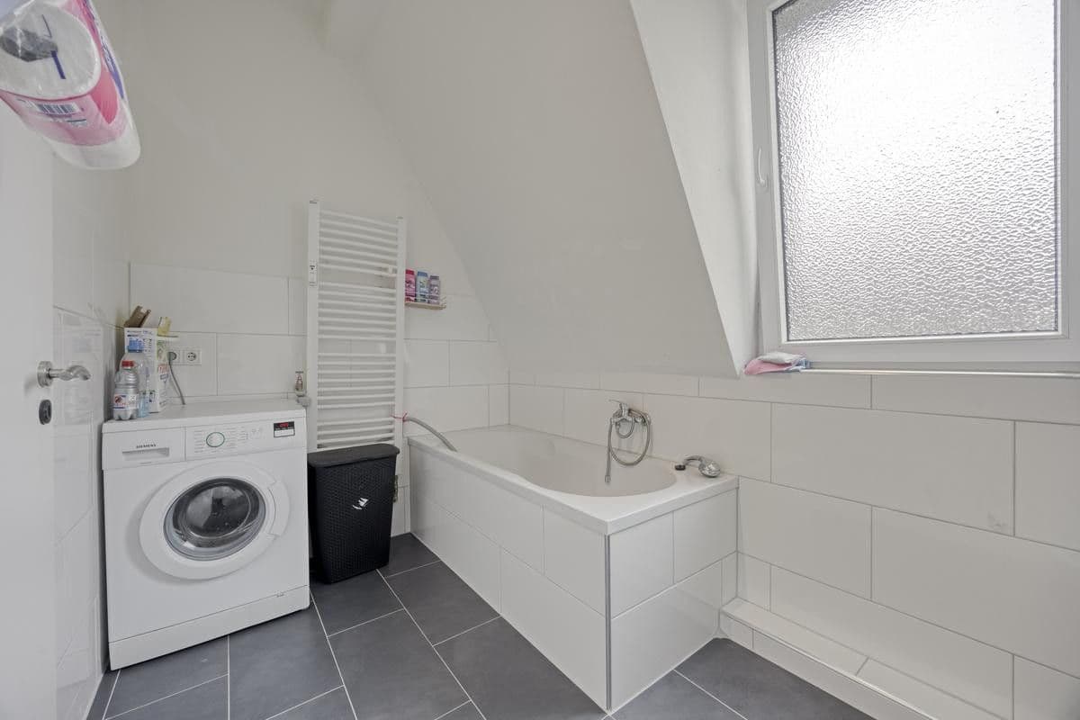 Prodej domu 1.190 m², pozemek 579 m², Gelsenkirchen, Severní Porýní-Vestfálsko Prodej domu 1.190 m², pozemek 579 m², Gelsenkirchen, Severní Porýní-Vestfálsko