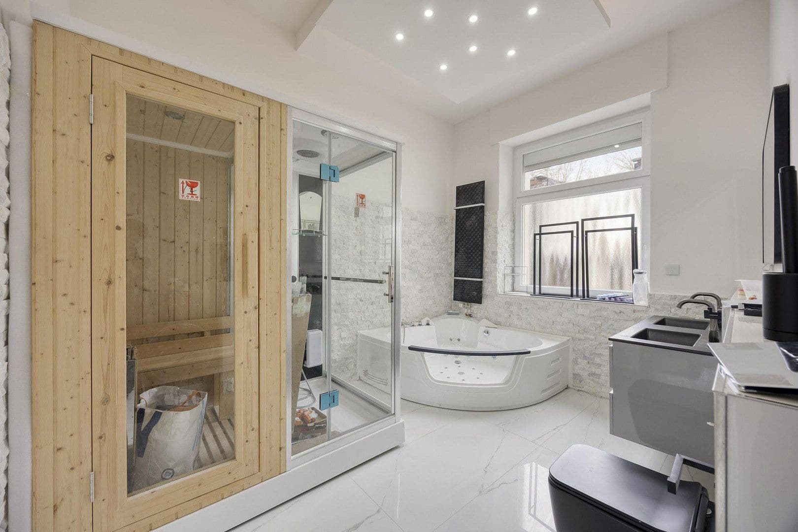 Prodej domu 1.190 m², pozemek 579 m², Gelsenkirchen, Severní Porýní-Vestfálsko Prodej domu 1.190 m², pozemek 579 m², Gelsenkirchen, Severní Porýní-Vestfálsko