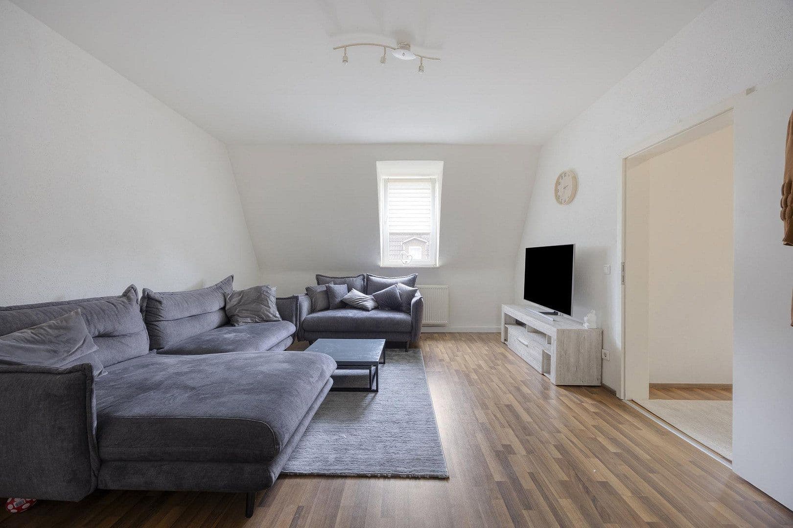 Prodej domu 1.190 m², pozemek 579 m², Gelsenkirchen, Severní Porýní-Vestfálsko Prodej domu 1.190 m², pozemek 579 m², Gelsenkirchen, Severní Porýní-Vestfálsko