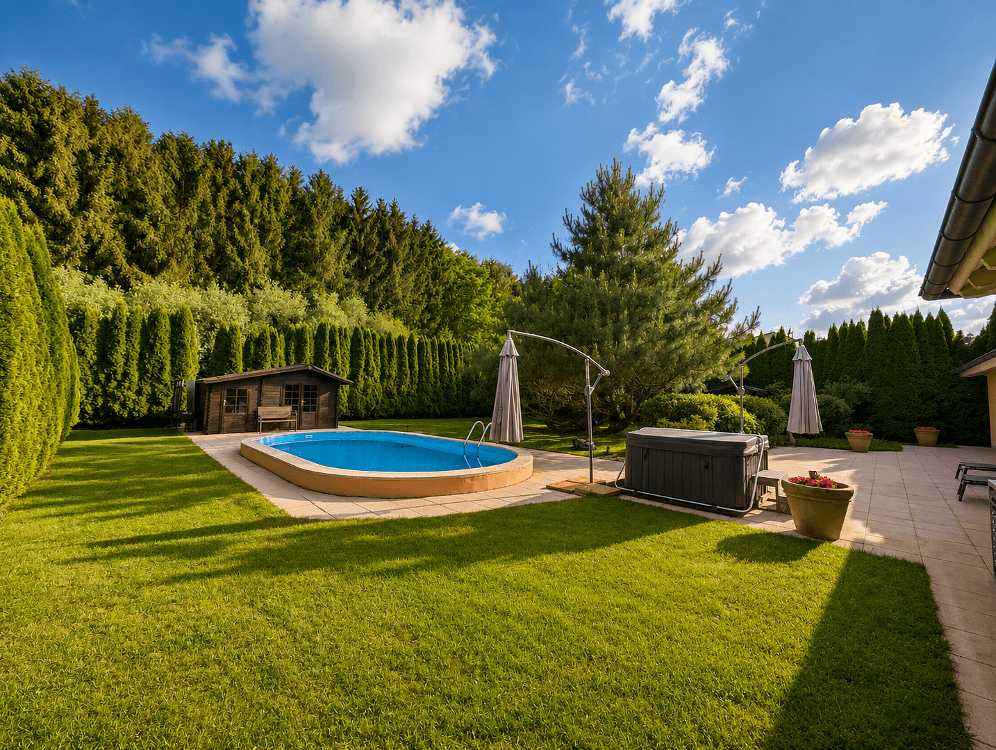 Prodej domu 215 m², pozemek 1.339 m², Kirchberg an der Iller, Bádensko-Württembersko Prodej domu 215 m², pozemek 1.339 m², Kirchberg an der Iller, Bádensko-Württembersko