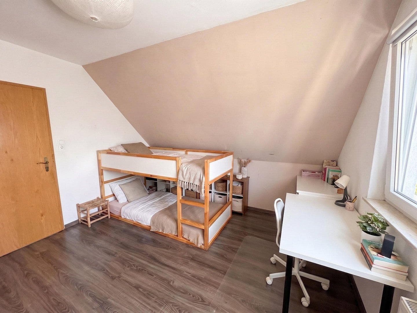 Prodej domu 125 m², pozemek 700 m², Berne, Dolní Sasko Prodej domu 125 m², pozemek 700 m², Berne, Dolní Sasko