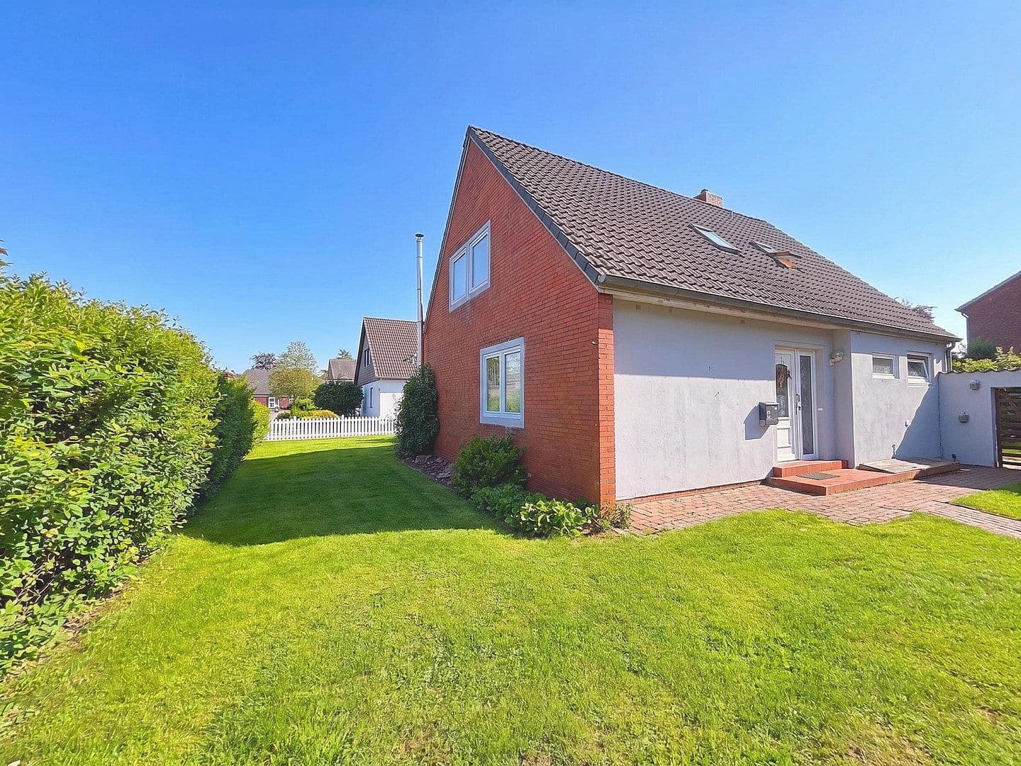 Prodej domu 125 m², pozemek 700 m², Berne, Dolní Sasko Prodej domu 125 m², pozemek 700 m², Berne, Dolní Sasko