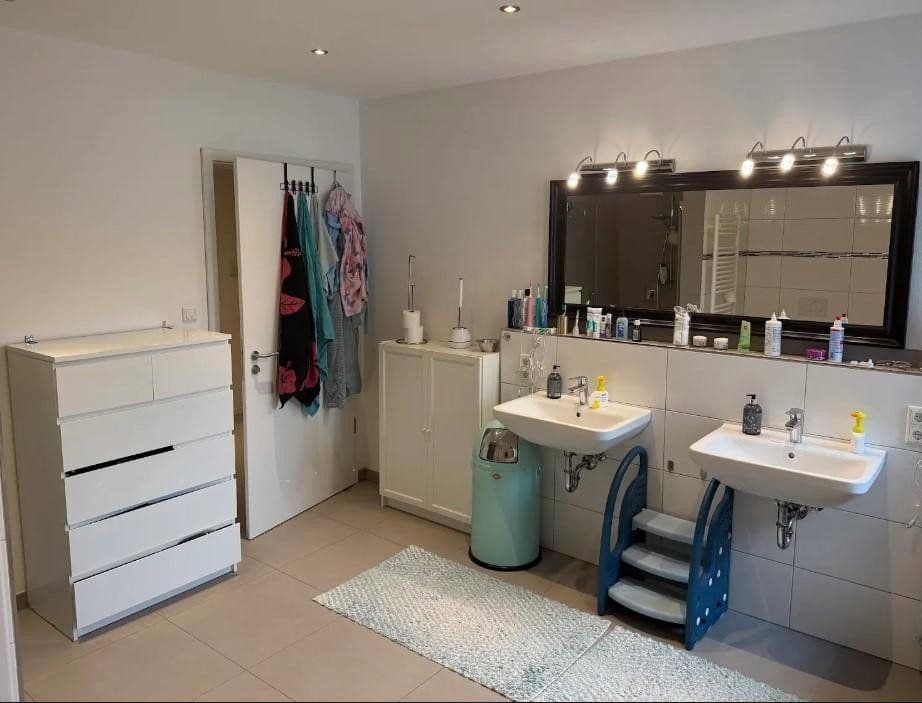 Pronájem bytu 4+1 145 m², Wiesham 3d, Grafing, Bavorsko Pronájem bytu 4+1 145 m², Wiesham 3d, Grafing, Bavorsko