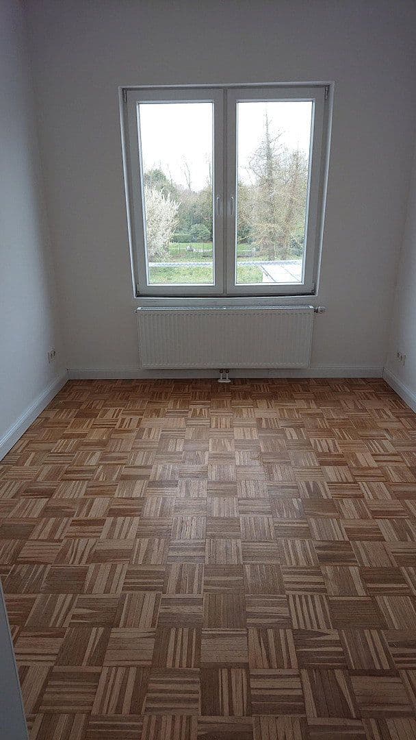 Pronájem bytu 5+1 84 m², Lange Straße 35, Nordenham, Dolní Sasko Pronájem bytu 5+1 84 m², Lange Straße 35, Nordenham, Dolní Sasko