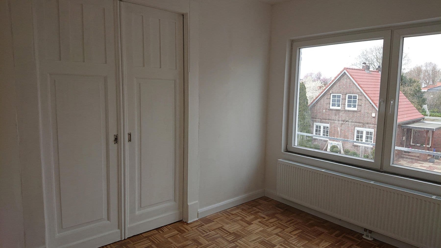 Pronájem bytu 5+1 84 m², Lange Straße 35, Nordenham, Dolní Sasko Pronájem bytu 5+1 84 m², Lange Straße 35, Nordenham, Dolní Sasko