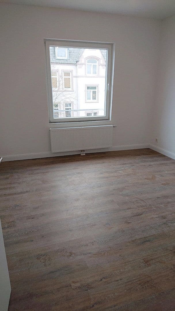 Pronájem bytu 5+1 84 m², Lange Straße 35, Nordenham, Dolní Sasko Pronájem bytu 5+1 84 m², Lange Straße 35, Nordenham, Dolní Sasko
