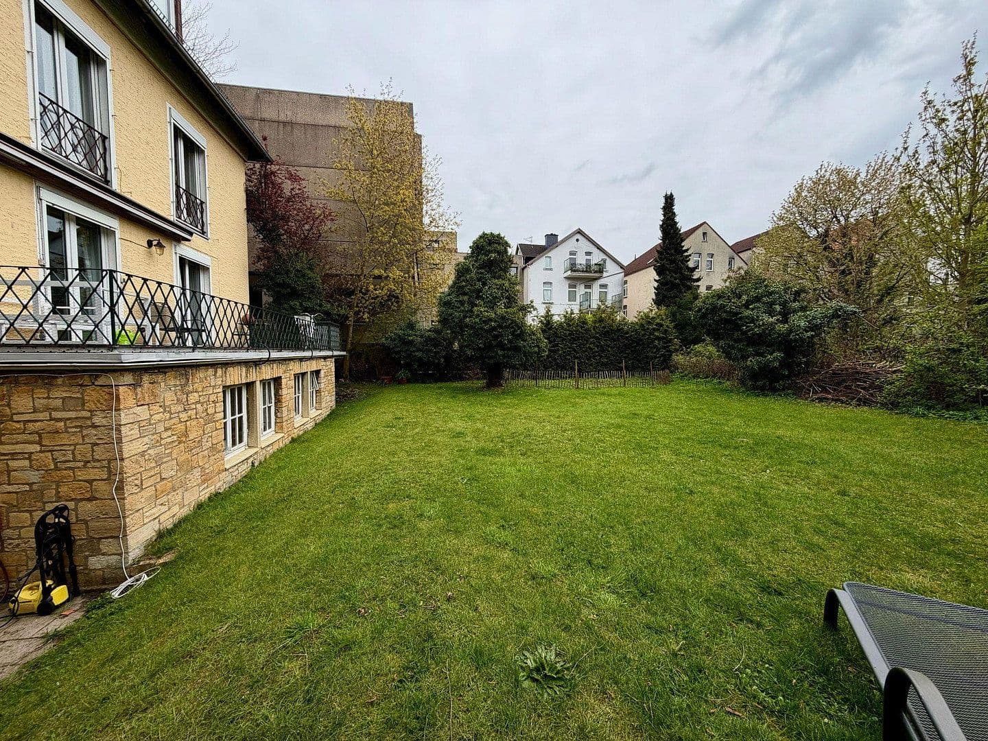 Prodej domu 369 m², pozemek 568 m², Stüvestraße 3, Osnabrück, Dolní Sasko Prodej domu 369 m², pozemek 568 m², Stüvestraße 3, Osnabrück, Dolní Sasko
