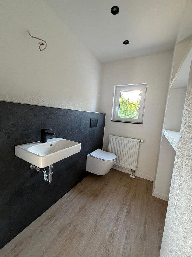 Prodej domu 100 m², pozemek 500 m², Saarbrücken, Země Sársko Prodej domu 100 m², pozemek 500 m², Saarbrücken, Země Sársko