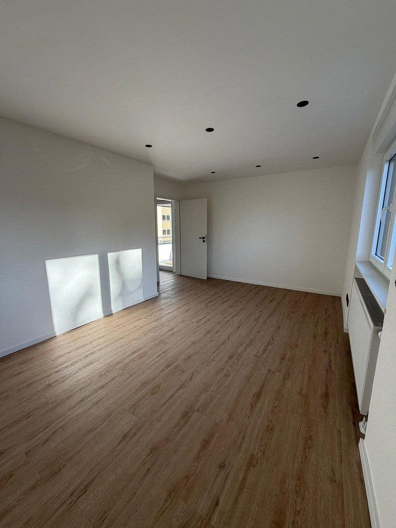 Prodej domu 100 m², pozemek 500 m², Saarbrücken, Země Sársko Prodej domu 100 m², pozemek 500 m², Saarbrücken, Země Sársko