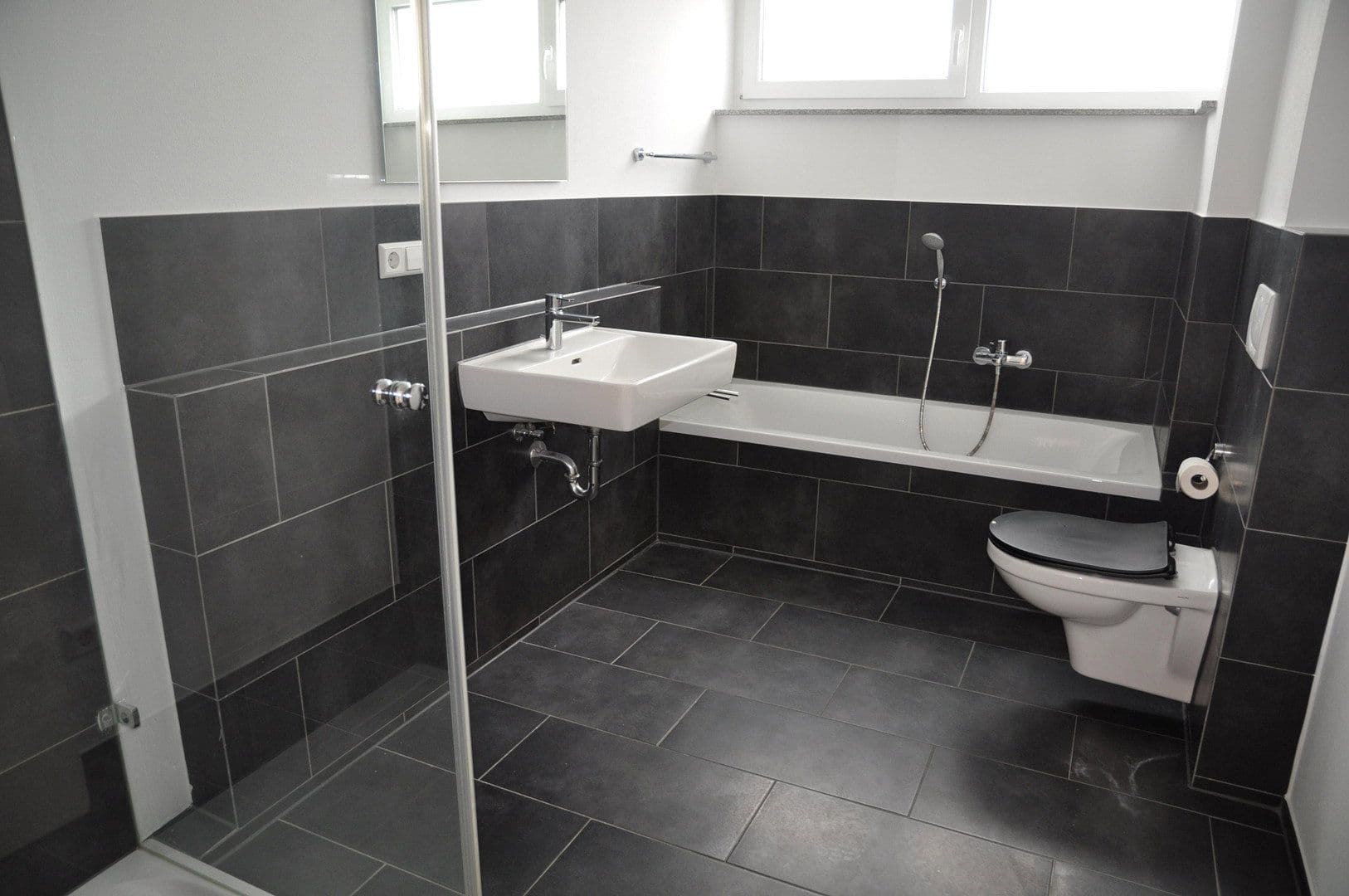 Pronájem bytu 4+1 123 m², Aldingen, Bádensko-Württembersko Pronájem bytu 4+1 123 m², Aldingen, Bádensko-Württembersko