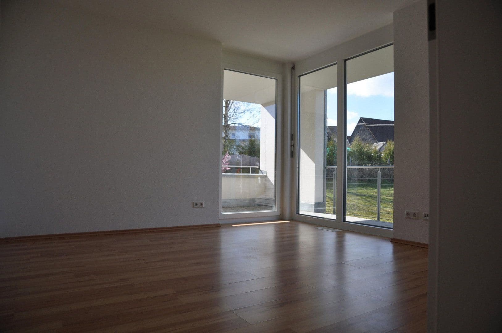 Pronájem bytu 4+1 123 m², Aldingen, Bádensko-Württembersko Pronájem bytu 4+1 123 m², Aldingen, Bádensko-Württembersko