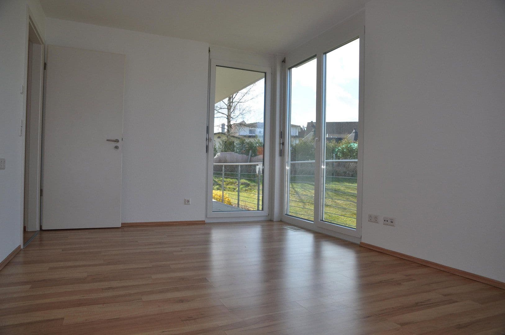 Pronájem bytu 4+1 123 m², Aldingen, Bádensko-Württembersko Pronájem bytu 4+1 123 m², Aldingen, Bádensko-Württembersko