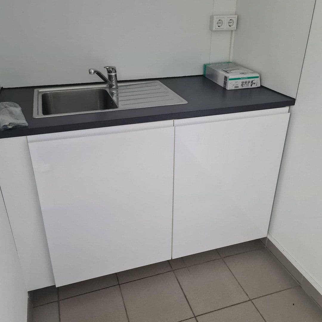 Pronájem nebytového prostoru 210 m², Kahl am Main, Bavorsko Pronájem nebytového prostoru 210 m², Kahl am Main, Bavorsko
