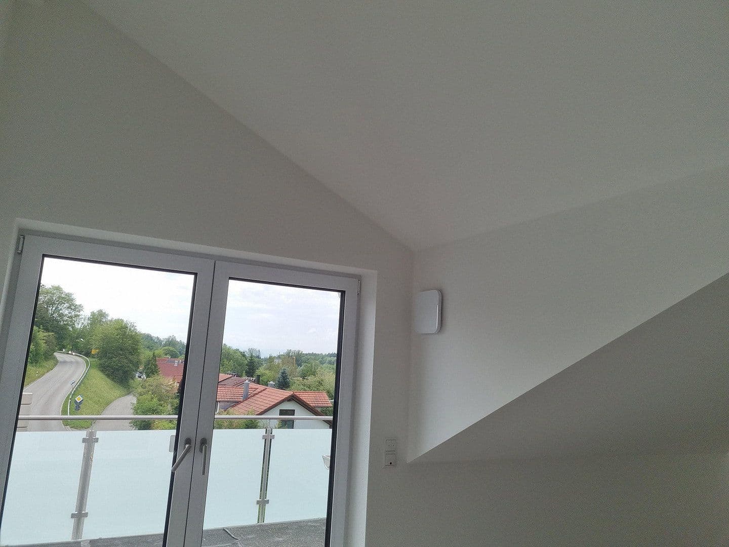 Pronájem bytu 3+1 96 m², Rosenheimer Str. 31, Grafing, Bavorsko Pronájem bytu 3+1 96 m², Rosenheimer Str. 31, Grafing, Bavorsko