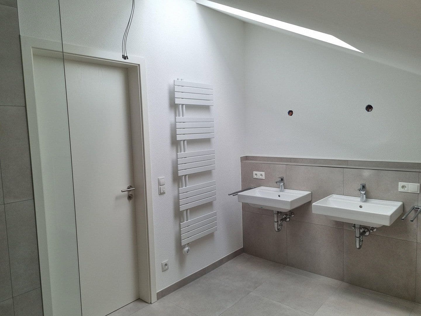 Pronájem bytu 3+1 96 m², Rosenheimer Str. 31, Grafing, Bavorsko Pronájem bytu 3+1 96 m², Rosenheimer Str. 31, Grafing, Bavorsko