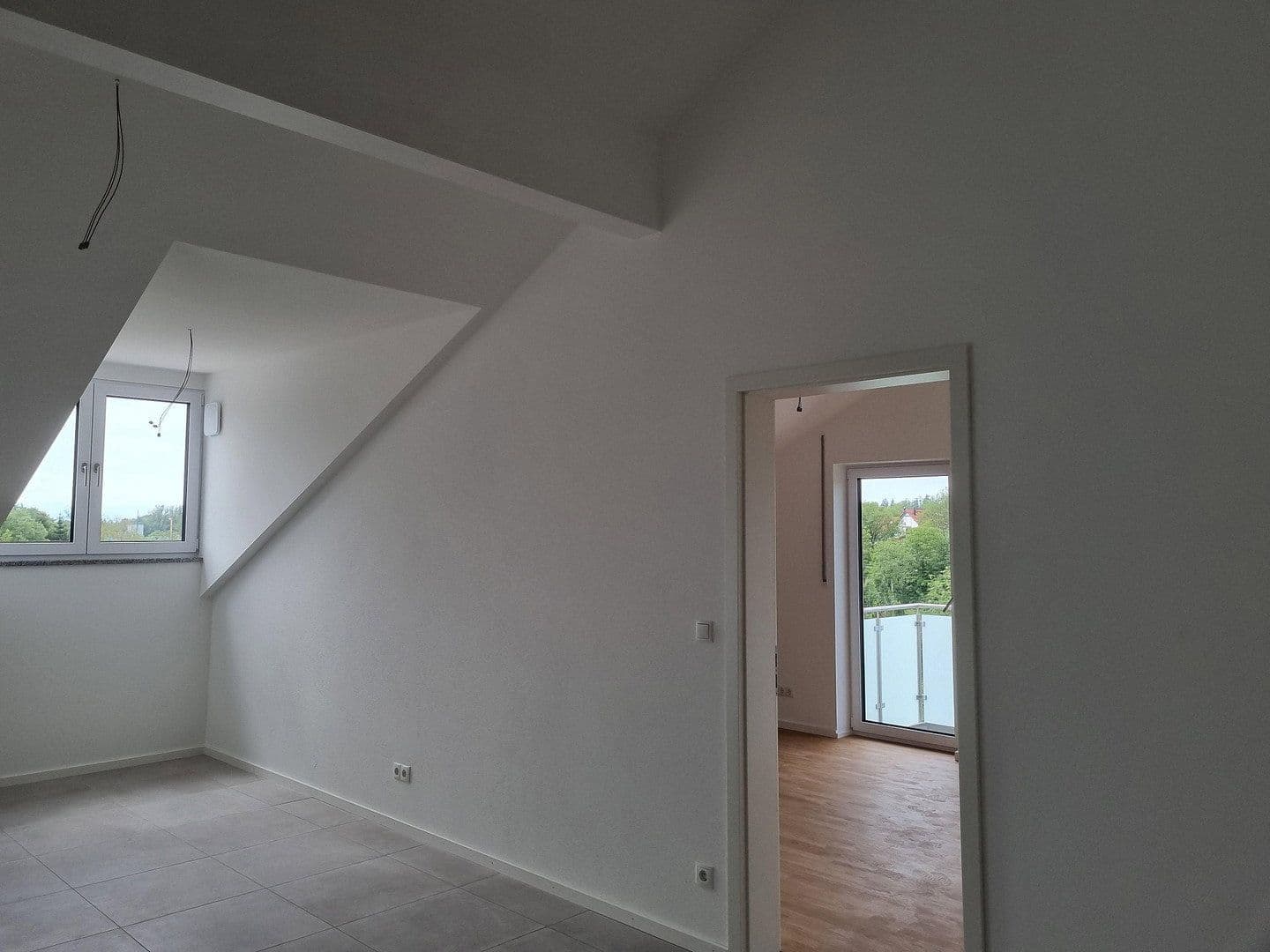 Pronájem bytu 3+1 96 m², Rosenheimer Str. 31, Grafing, Bavorsko Pronájem bytu 3+1 96 m², Rosenheimer Str. 31, Grafing, Bavorsko