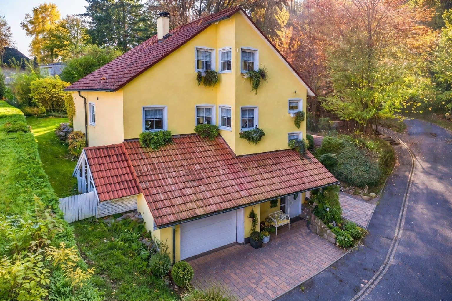Prodej domu 180 m², pozemek 800 m², Seibelstr.21, Hösbach, Bavorsko Prodej domu 180 m², pozemek 800 m², Seibelstr.21, Hösbach, Bavorsko