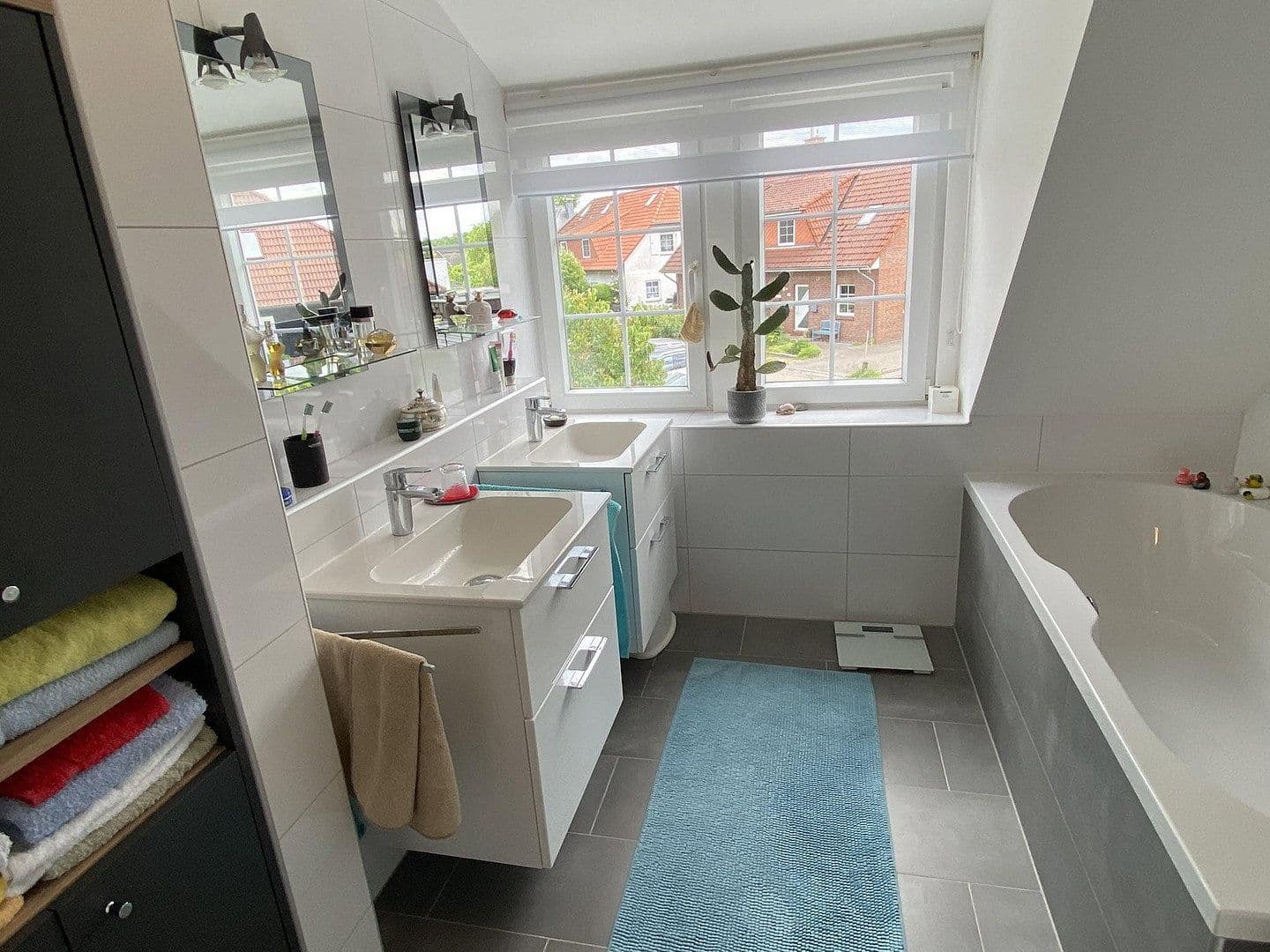 Prodej domu 240 m², pozemek 720 m², Lilienthal, Dolní Sasko Prodej domu 240 m², pozemek 720 m², Lilienthal, Dolní Sasko