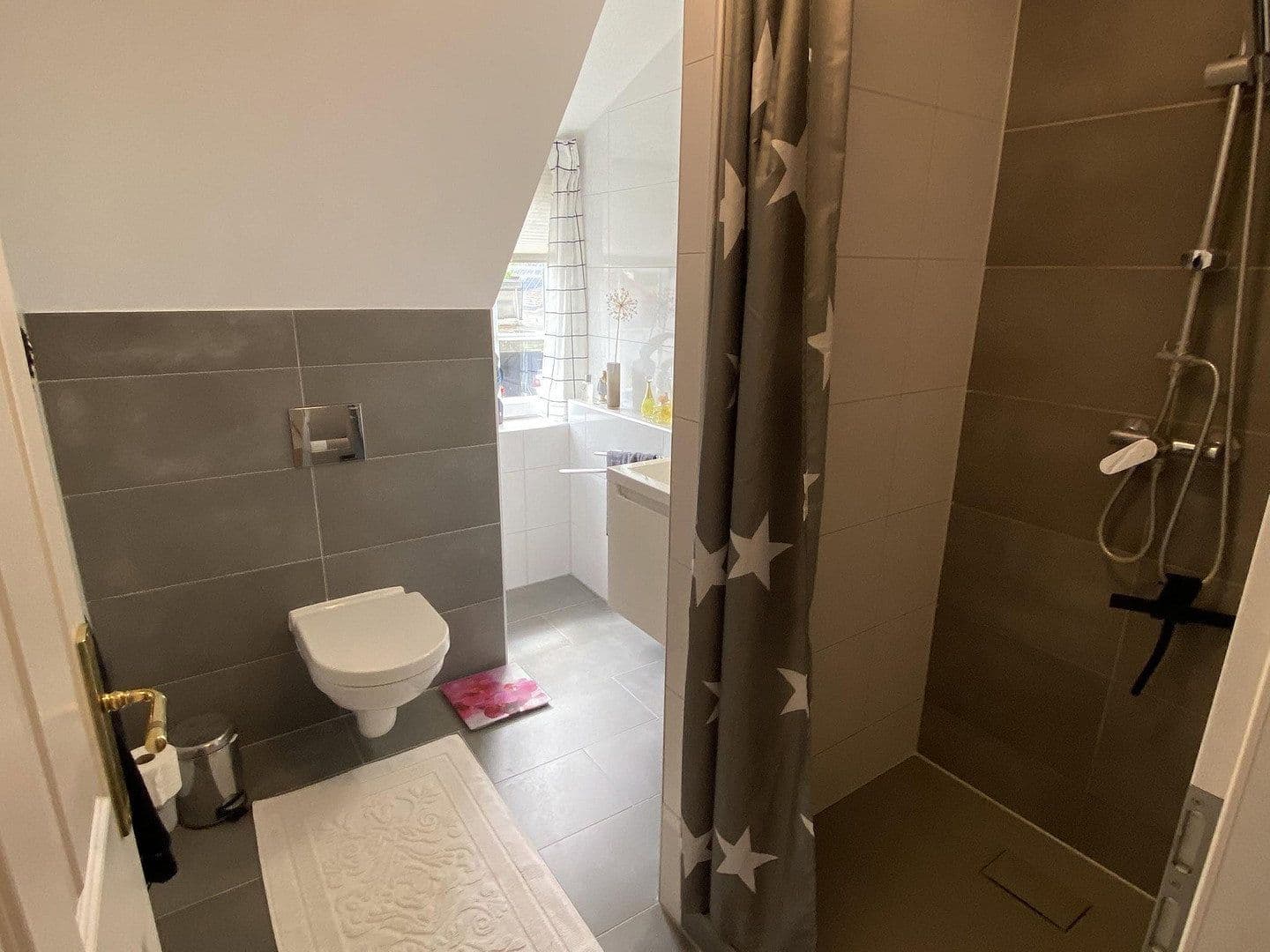 Prodej domu 240 m², pozemek 720 m², Lilienthal, Dolní Sasko Prodej domu 240 m², pozemek 720 m², Lilienthal, Dolní Sasko