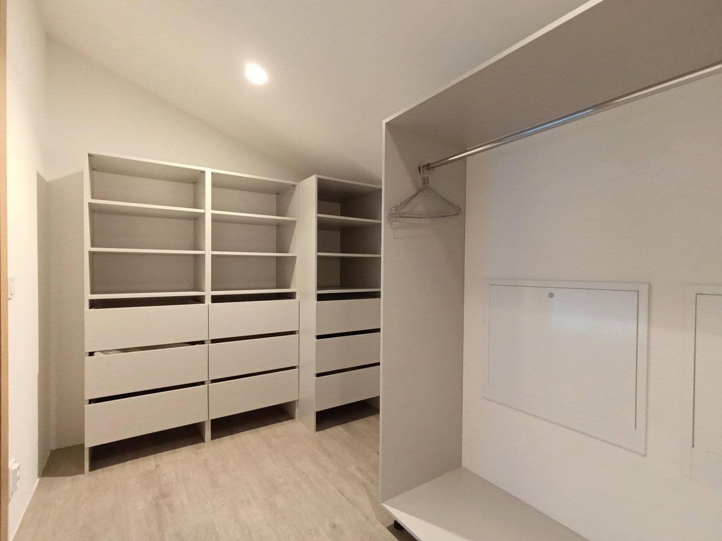 Prodej domu 150 m², pozemek 420 m², Steinbergskamp 3B, Basdahl, Dolní Sasko Prodej domu 150 m², pozemek 420 m², Steinbergskamp 3B, Basdahl, Dolní Sasko