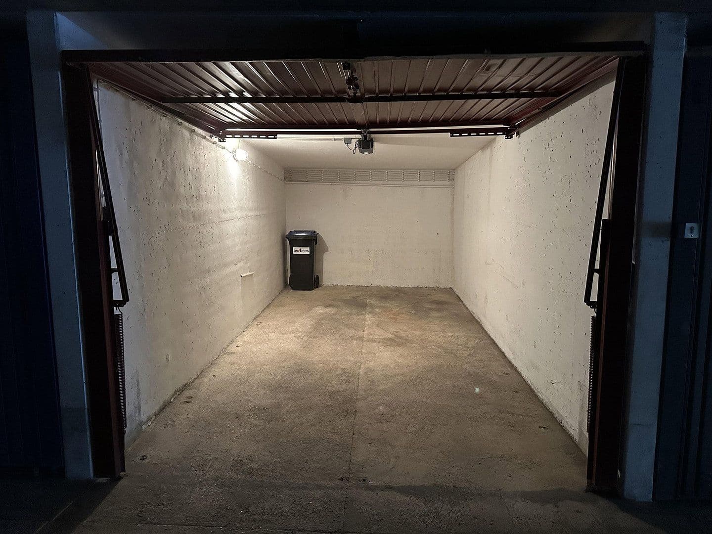 Pronájem bytu 3+1 77 m², Nürtingen, Bádensko-Württembersko Pronájem bytu 3+1 77 m², Nürtingen, Bádensko-Württembersko