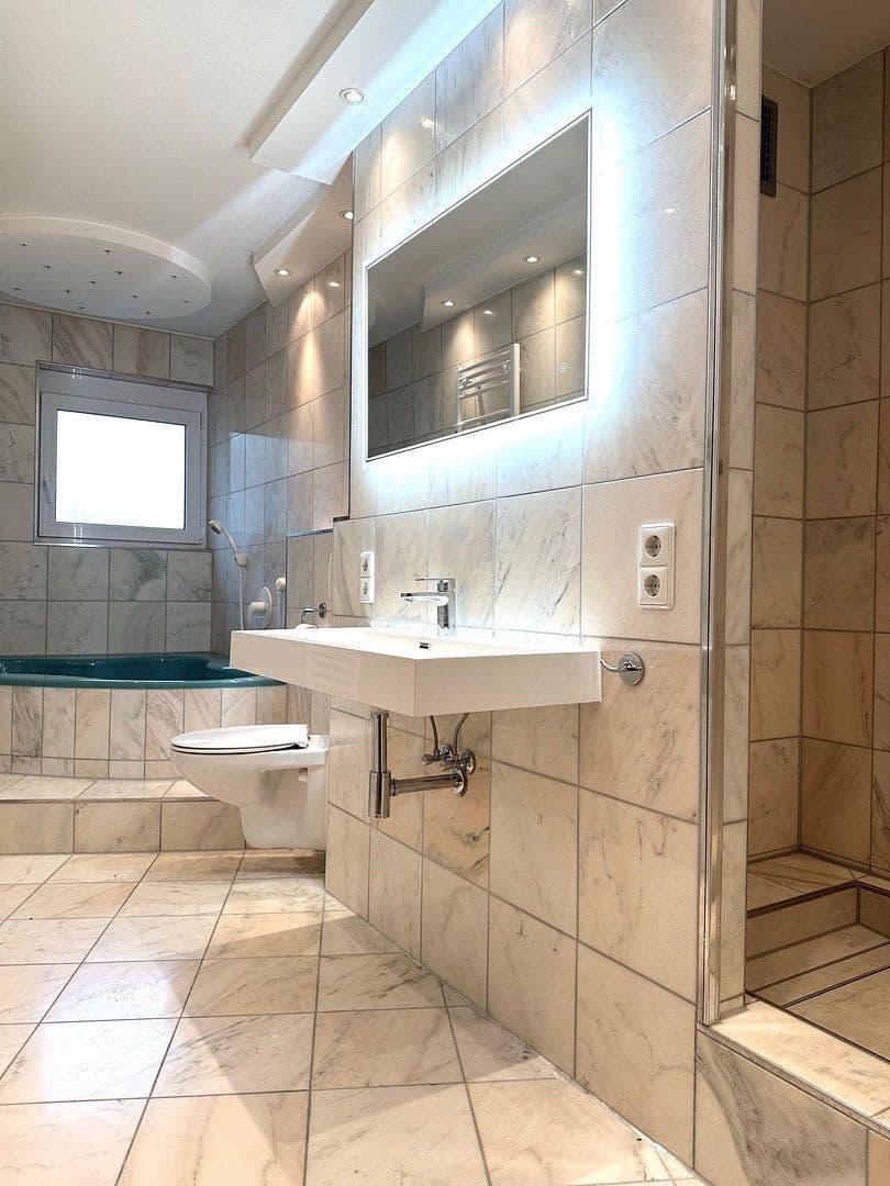Pronájem bytu 3+1 77 m², Nürtingen, Bádensko-Württembersko Pronájem bytu 3+1 77 m², Nürtingen, Bádensko-Württembersko
