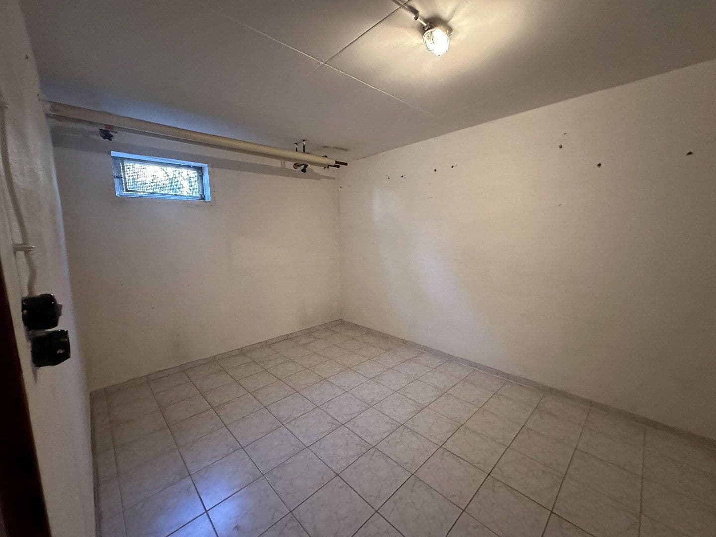 Pronájem bytu 3+1 77 m², Nürtingen, Bádensko-Württembersko Pronájem bytu 3+1 77 m², Nürtingen, Bádensko-Württembersko