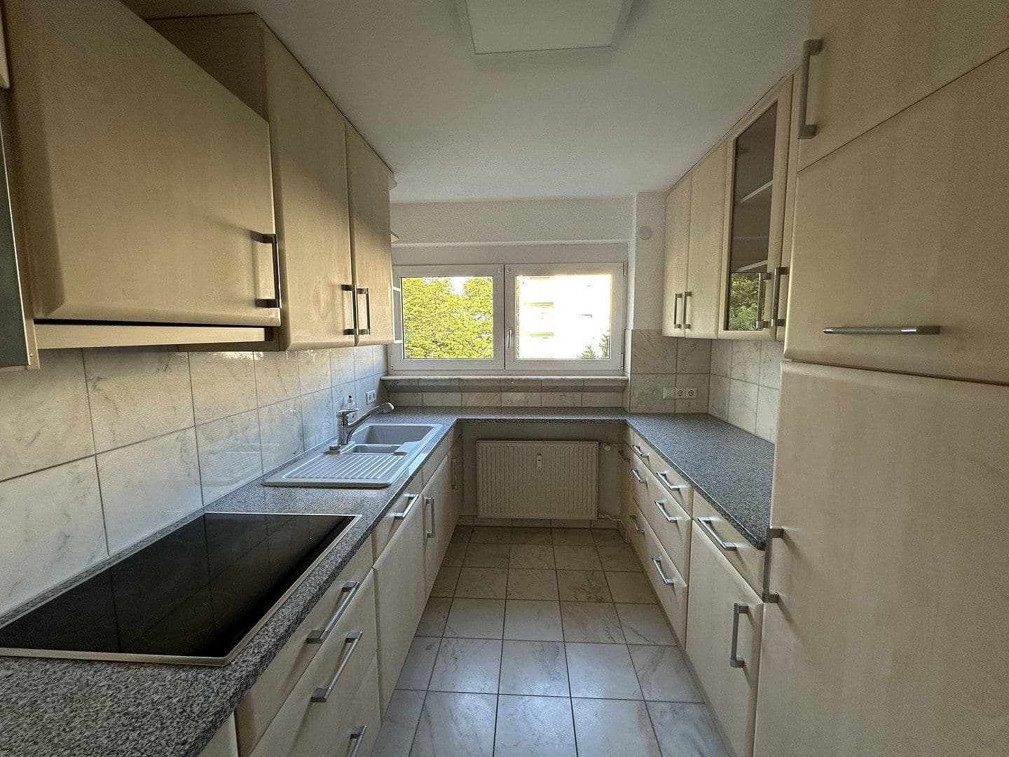Pronájem bytu 3+1 77 m², Nürtingen, Bádensko-Württembersko Pronájem bytu 3+1 77 m², Nürtingen, Bádensko-Württembersko