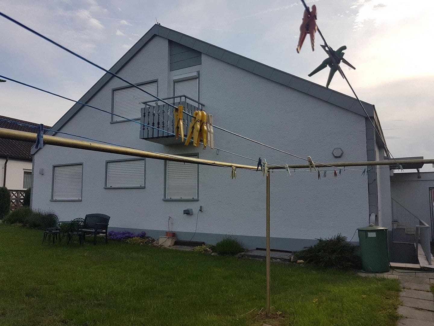 Pronájem bytu 4+1 82 m², Neckartenzlingen, Bádensko-Württembersko Pronájem bytu 4+1 82 m², Neckartenzlingen, Bádensko-Württembersko